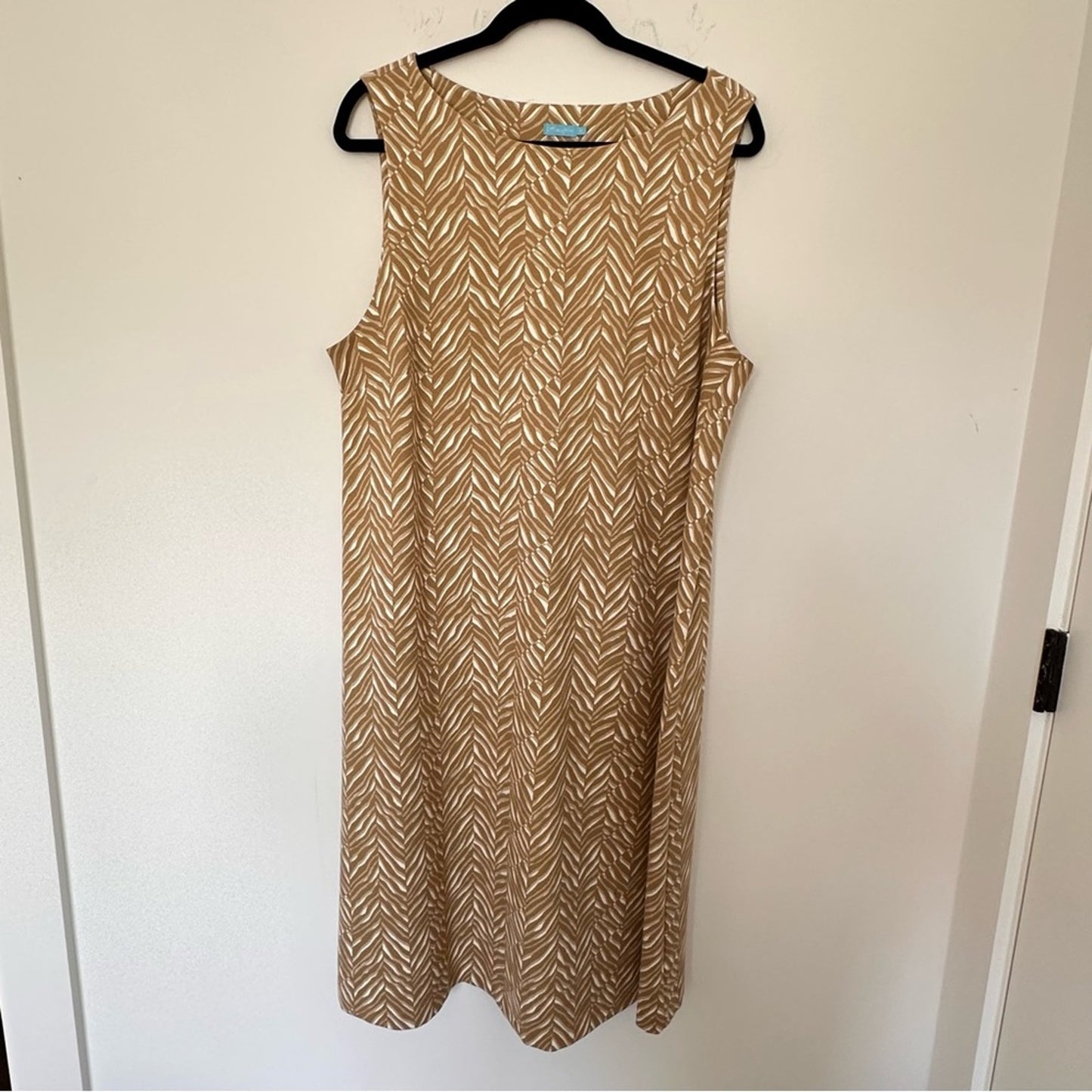 J. McLaughlin (XL) “Doane” Sleeveless Shift Dress - Neutral Animal Print