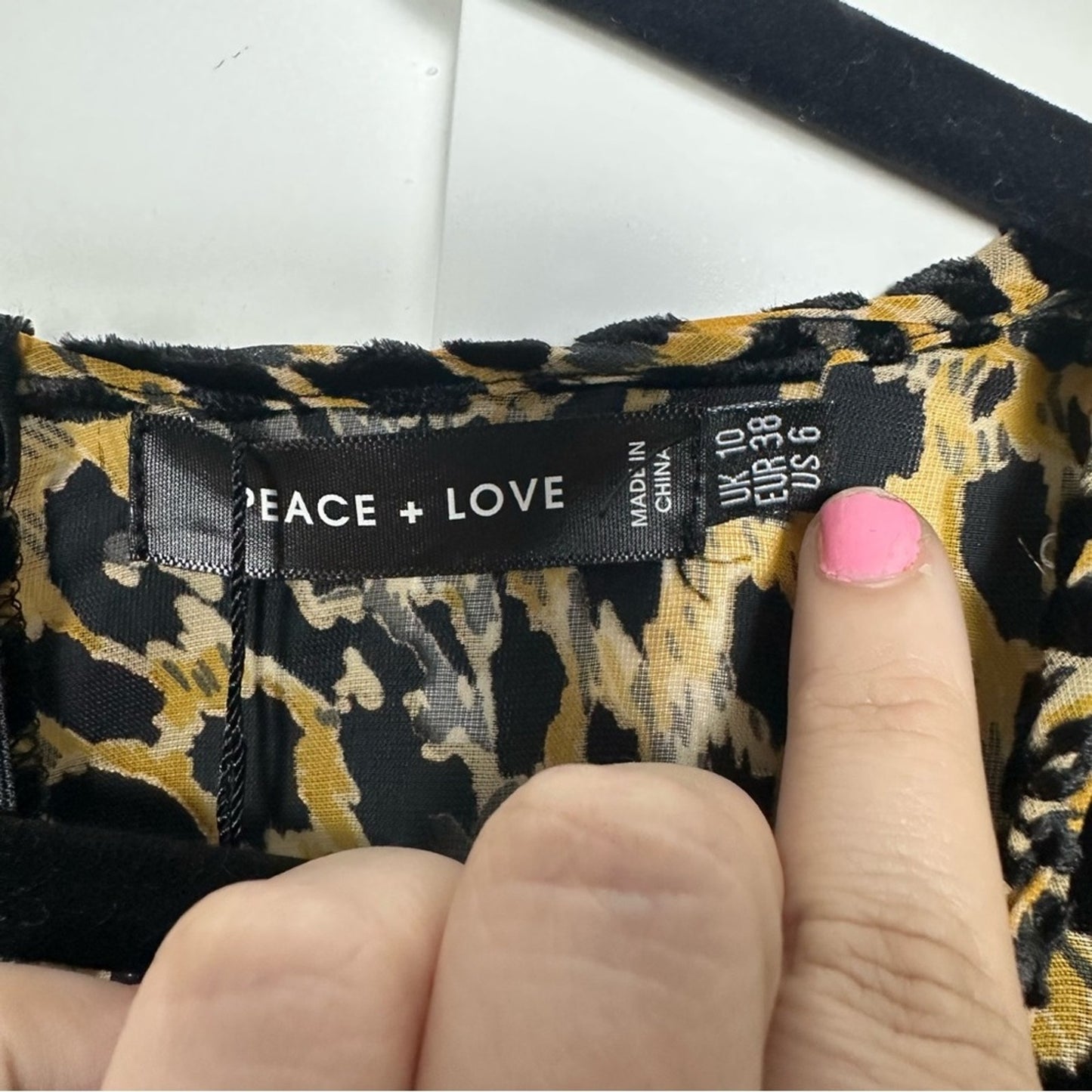 NWT Missguided Peace + Love Brand (US 6) Leopard Cheetah- Longsleeve Mini Dress
