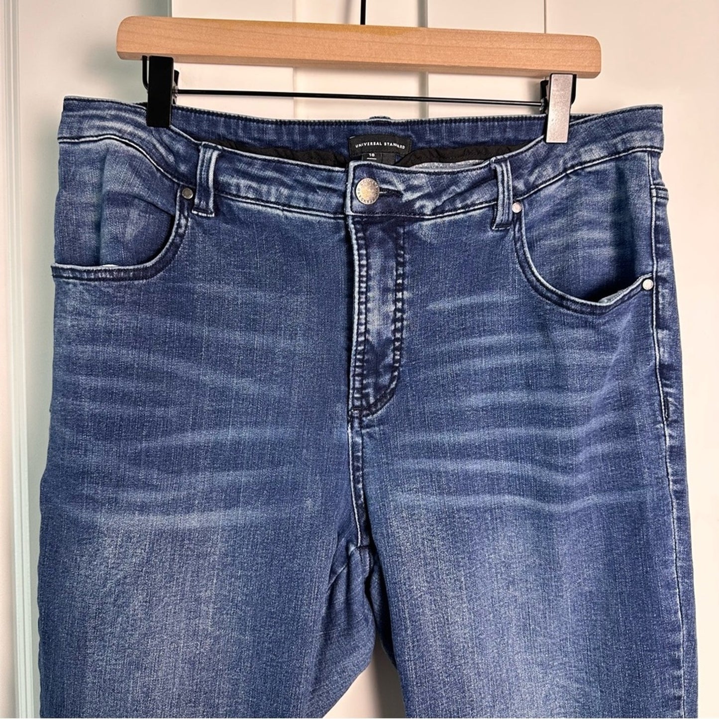 Universal Standard (16) Mid Rise Skinny Seine - Medium Wash ‘Distressed Blue’