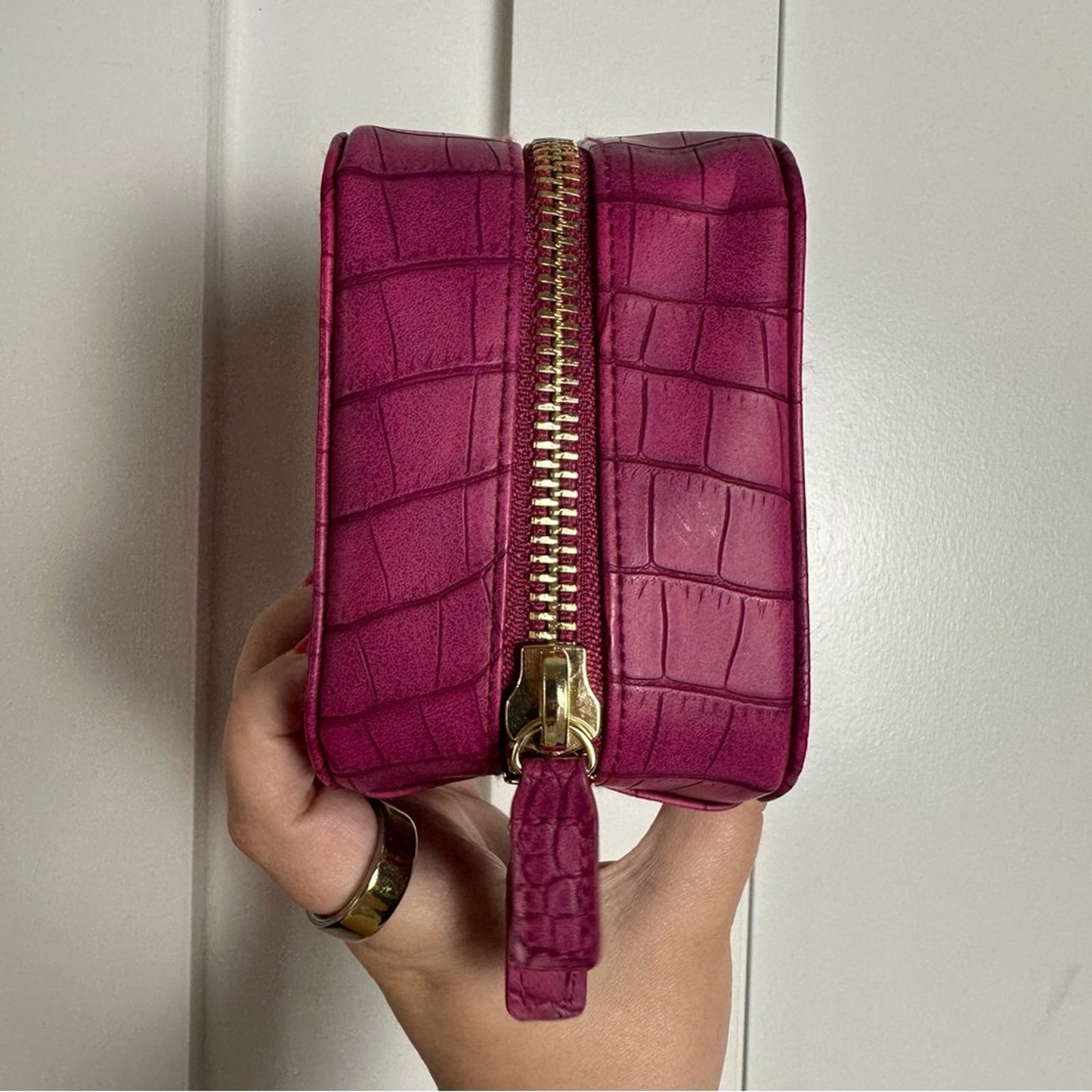 Trish McEvoy Makeup Planner - Pink Croc Small Makeup Organizer (Faux Leather)