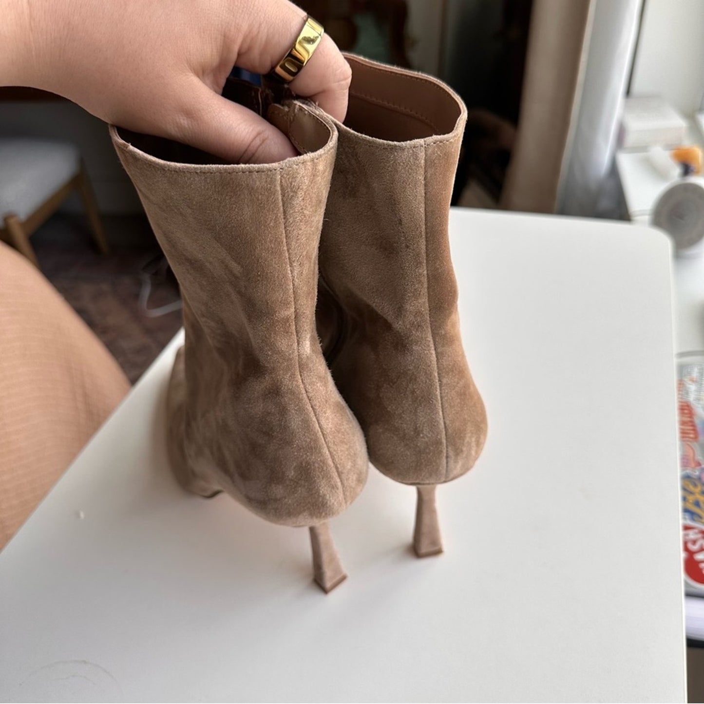 Steve Madden - 10 - “Alston” Bootie - Neutral Taupe Suede Heeled Ankle Boot EUC
