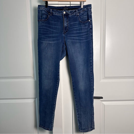 Universal Standard (16) Mid Rise Skinny Seine - Medium Wash ‘Distressed Blue’