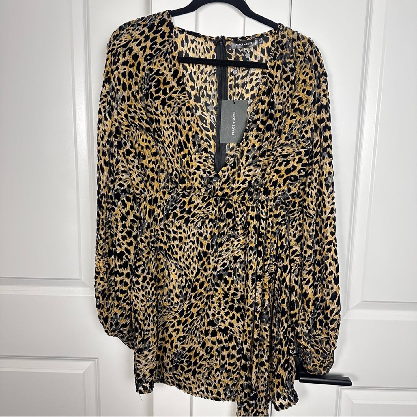 NWT Missguided Peace + Love Brand (US 6) Leopard Cheetah- Longsleeve Mini Dress