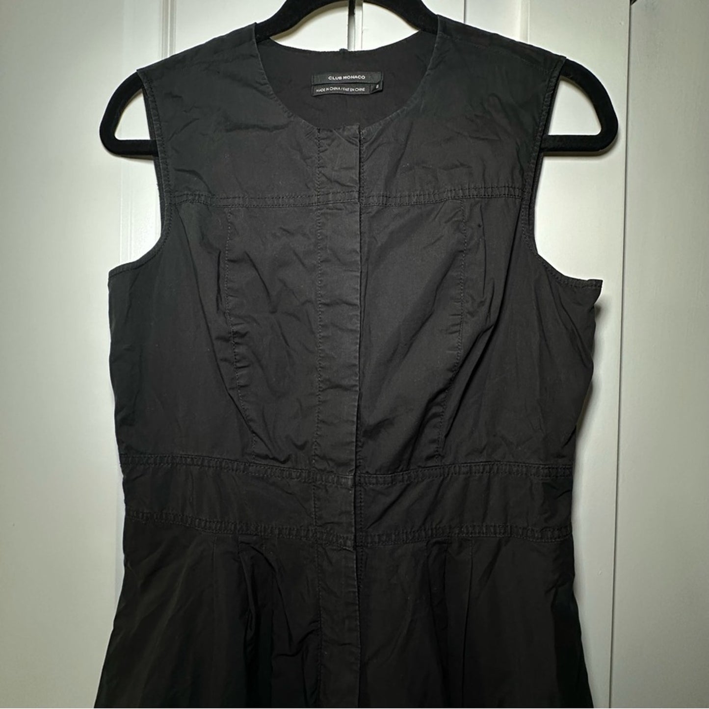 ✨ Club Monaco Black Pleated Sleeveless Dress – Size 8 – Perfect Condition ✨