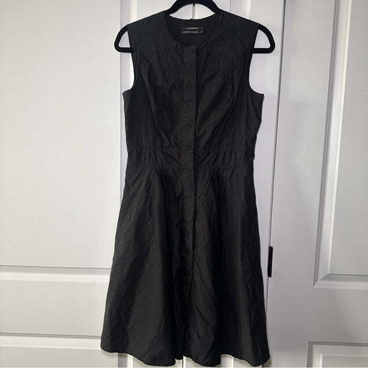 ✨ Club Monaco Black Pleated Sleeveless Dress – Size 8 – Perfect Condition ✨